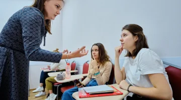 Центр иностранных языков YES на Красноармейской улице изображение 1